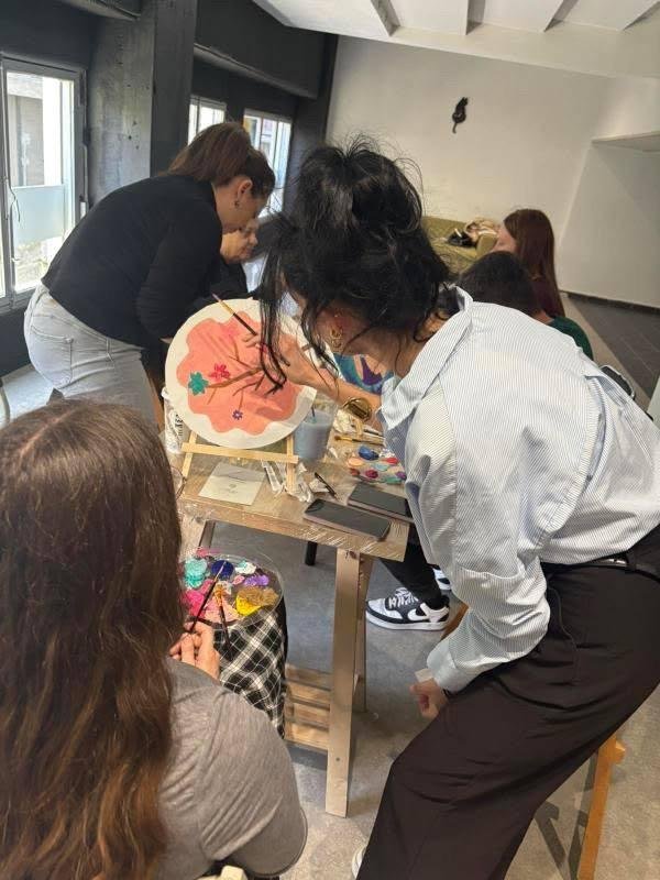 CB907D60-8F79-4979-87A7-930597C476EA